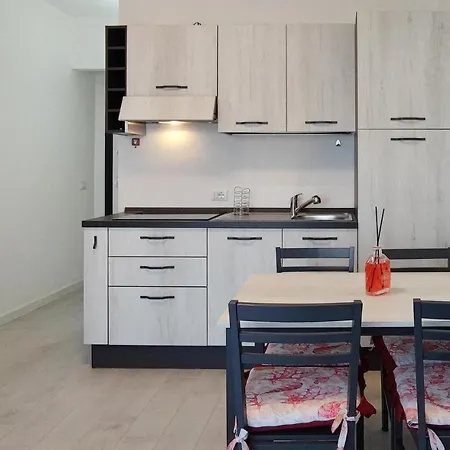 Awesome In With Kitchen * קאסטלסארדו